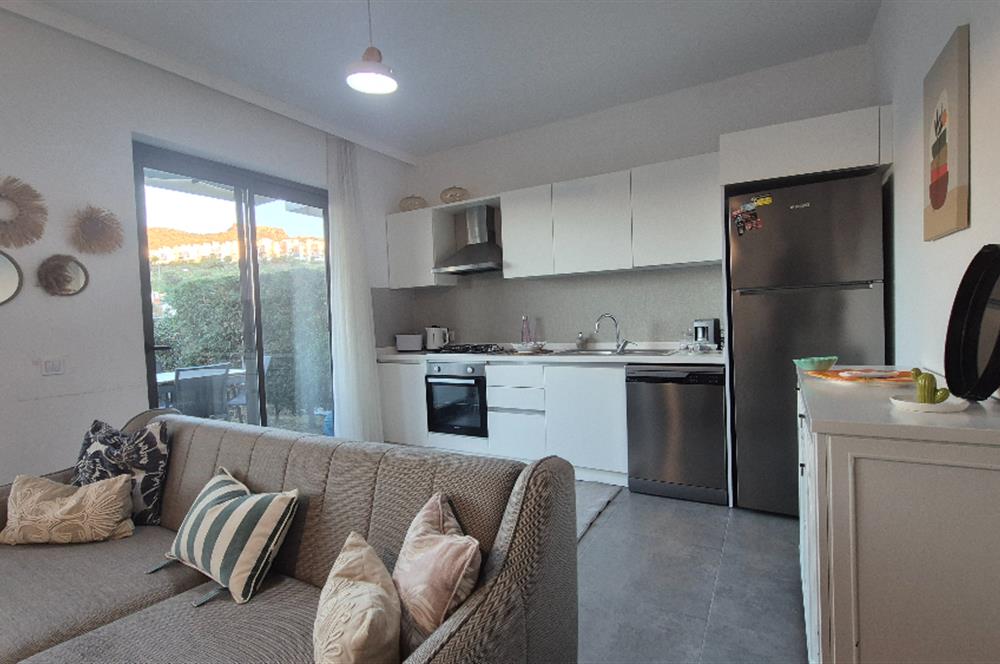 Bodrum Gündoğan Küçükbük'te Satılık 2+1 Bahçe Katı Daire