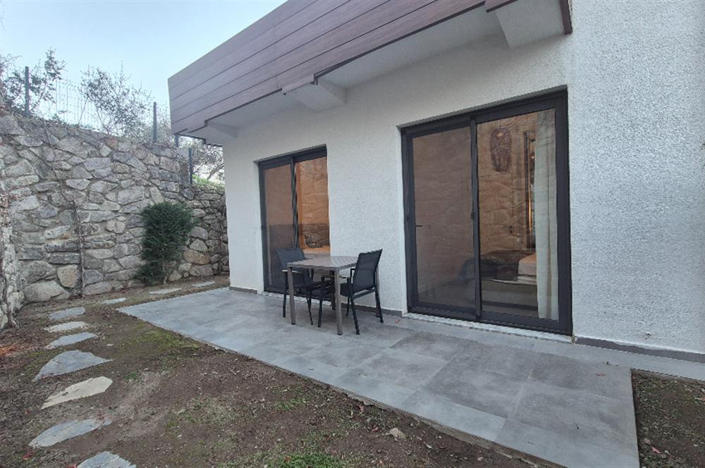 Bodrum Gündoğan Küçükbük'te Satılık 2+1 Bahçe Katı Daire