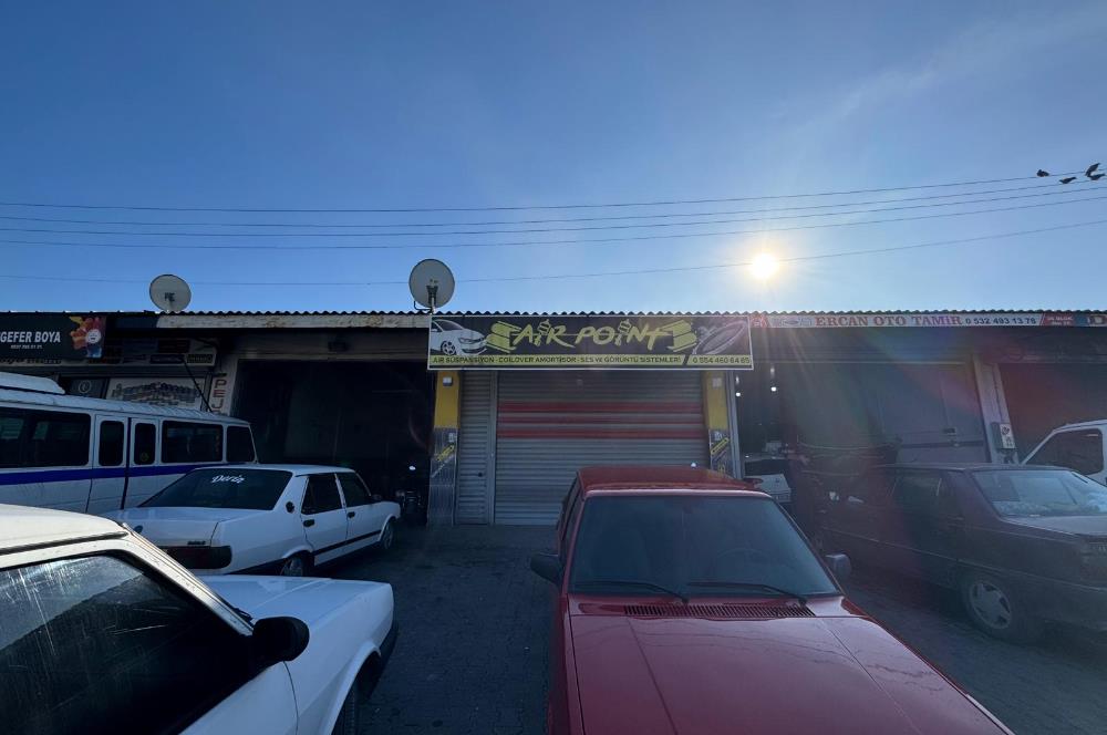 Akhisar  Sanayi Sitesi'nde Batar katlı Satılık Dükkan