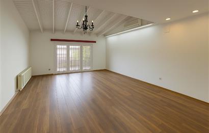 Torbalı Ertuğrul'da Geniş Bahçeli Lüks Villa-Ticari Uygun