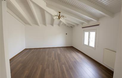 Torbalı Ertuğrul'da Geniş Bahçeli Lüks Villa-Ticari Uygun