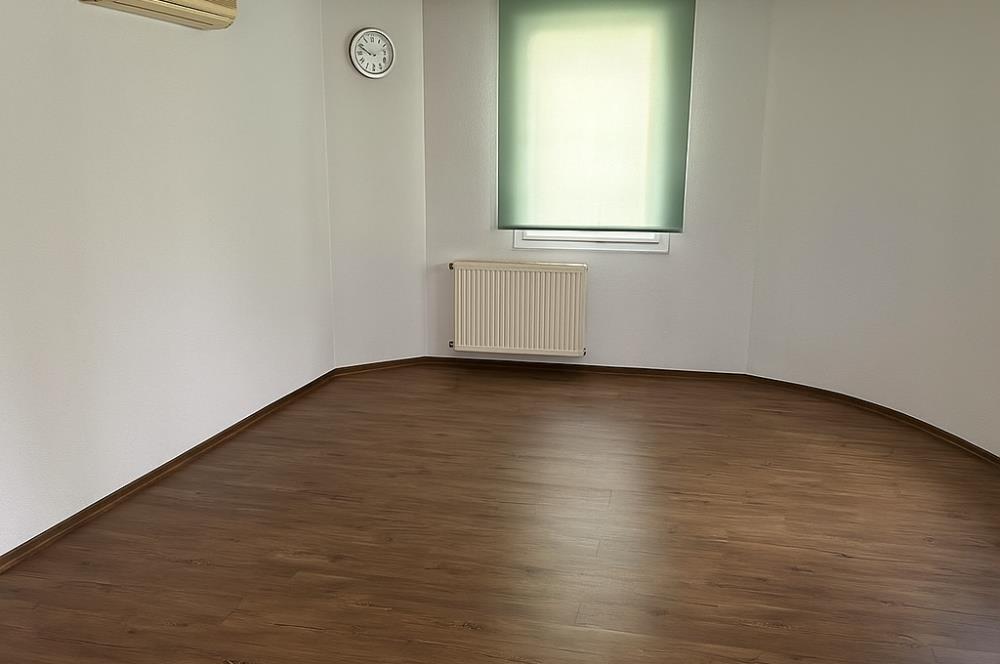 Torbalı Ertuğrul'da Geniş Bahçeli Lüks Villa-Ticari Uygun