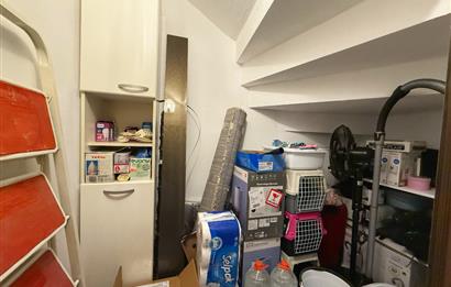 Datça Merkez'de Satılık Bahçeli Ara Kat 2+1 Balkonlu Geniş Daire