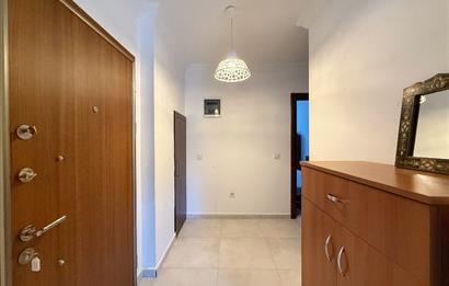 Datça Merkez'de Satılık Bahçeli Ara Kat 2+1 Balkonlu Geniş Daire