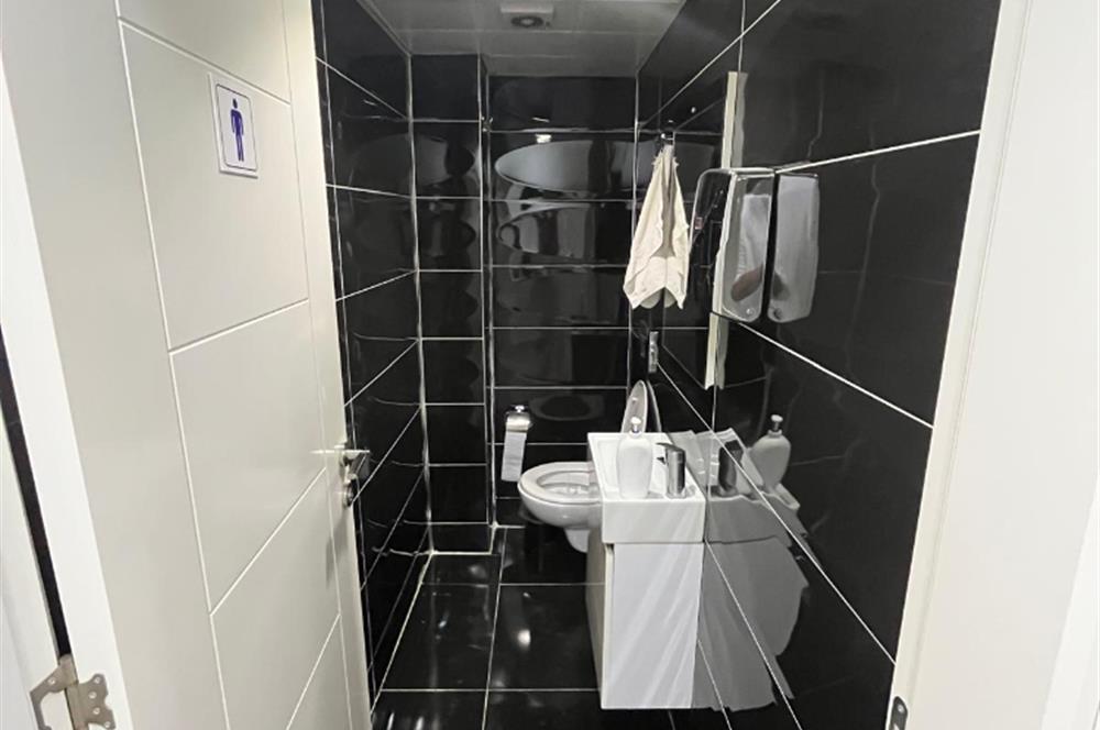 Torbalı Ertuğrul'da Geniş Bahçeli Lüks Villa-Ticari Uygun