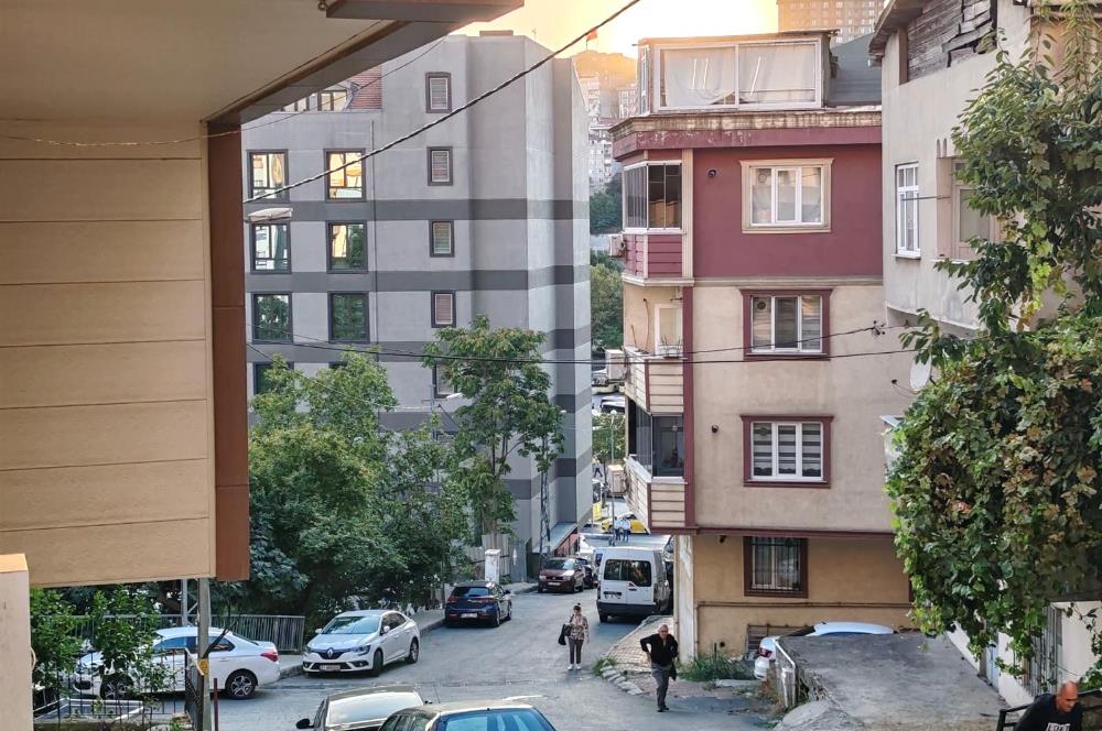 Eyüp Alibeyköy Güzeltepede Satılık 2+1 Daire