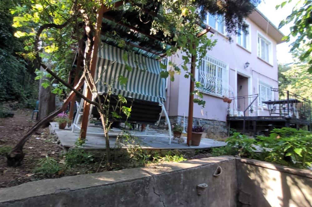 Üsküdar Çengelköy'de Satılık Müstakil Bina