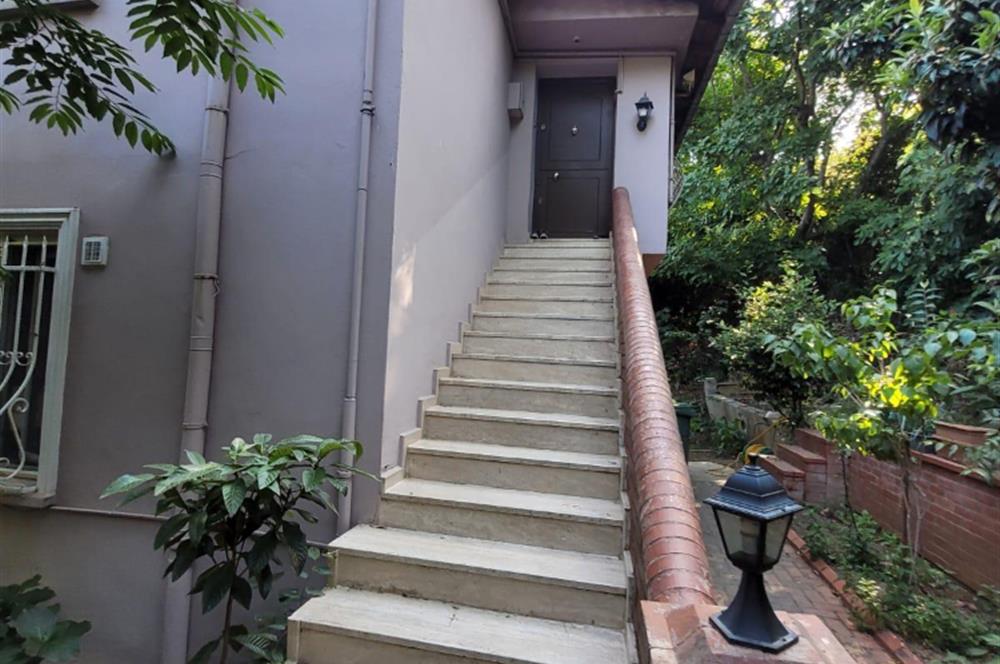 Üsküdar Çengelköy'de Satılık Müstakil Bina