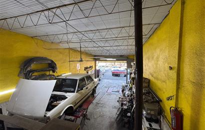 Akhisar  Sanayi Sitesi'nde Batar katlı Satılık Dükkan