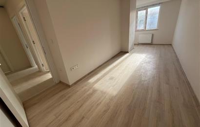 ALTINTEPE'NİN MERKEZİNDE 0 BİNADA SOKAĞA CEPHELİ 2+1