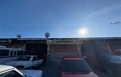 Akhisar  Sanayi Sitesi'nde Batar katlı Satılık Dükkan