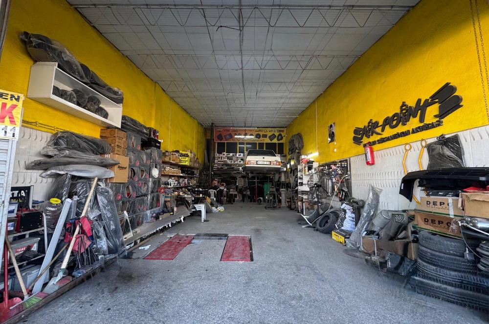 Akhisar  Sanayi Sitesi'nde Batar katlı Satılık Dükkan