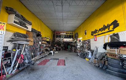 Akhisar  Sanayi Sitesi'nde Batar katlı Satılık Dükkan