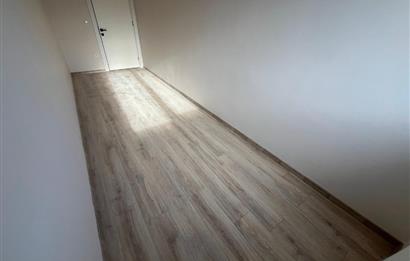 ALTINTEPE'NİN MERKEZİNDE 0 BİNADA SOKAĞA CEPHELİ 2+1