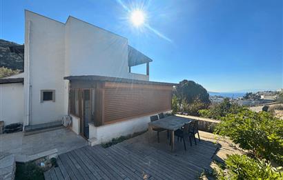 Bodrum Umurca Geniş Müstakil Bahçeli 6+1 Kiralık Dubleks Villa