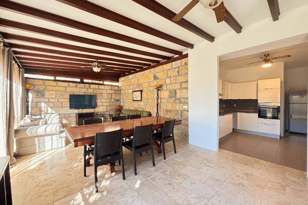 Bodrum Umurca Geniş Müstakil Bahçeli 6+1 Kiralık Dubleks Villa