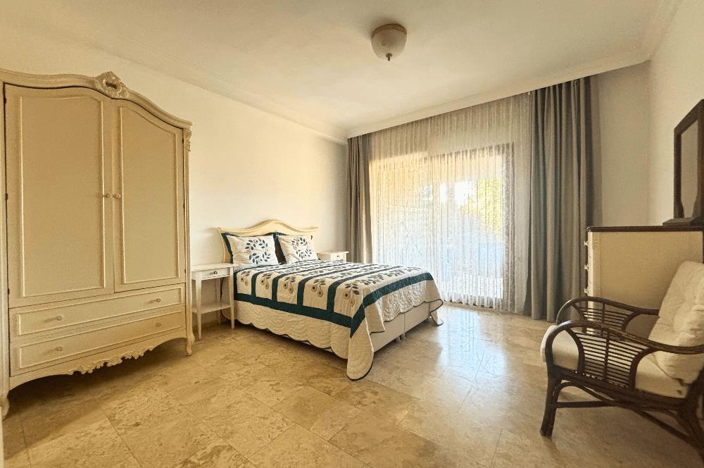 Bodrum Umurca Geniş Müstakil Bahçeli 6+1 Kiralık Dubleks Villa