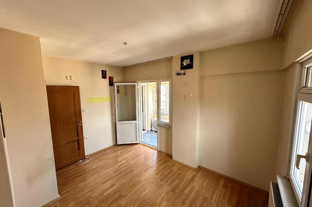 KARTAL ESENTEPE MAHALLESİ'NDE MERKEZİ KONUM 3+1 SATILIK DAİRE