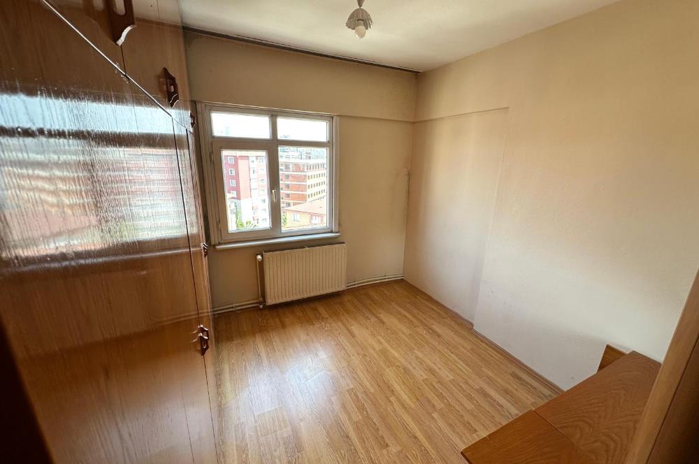 KARTAL ESENTEPE MAHALLESİ'NDE MERKEZİ KONUM 3+1 SATILIK DAİRE