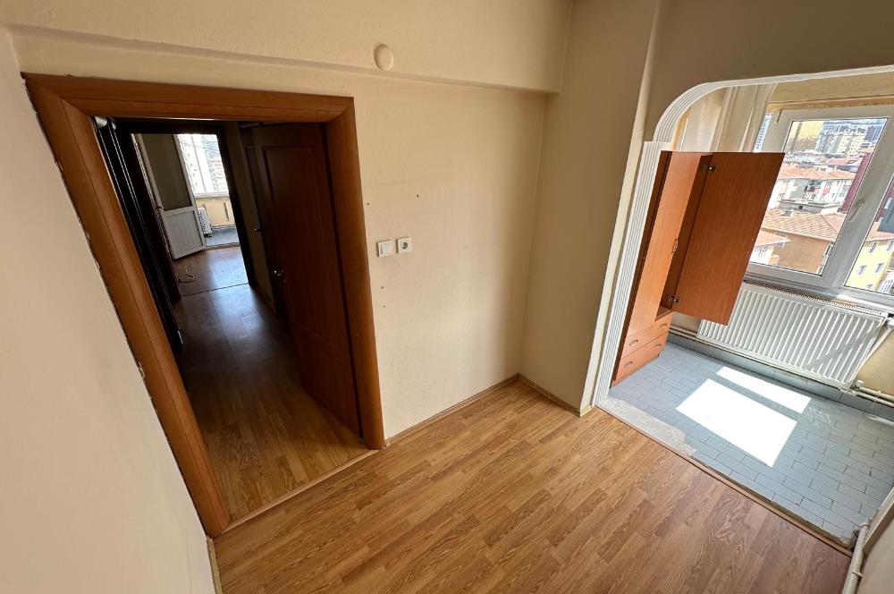 KARTAL ESENTEPE MAHALLESİ'NDE MERKEZİ KONUM 3+1 SATILIK DAİRE