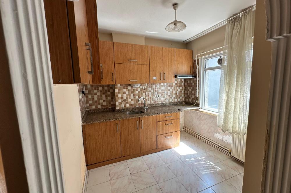 KARTAL ESENTEPE MAHALLESİ'NDE MERKEZİ KONUM 3+1 SATILIK DAİRE