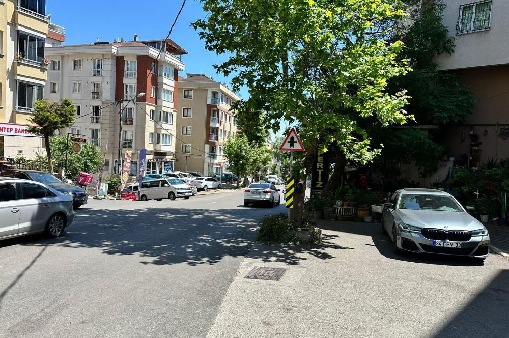KARTAL KARLIKTEPE MAHALLESİ'NDE KULLANIŞLI 120m2 SATILIK DÜKKAN