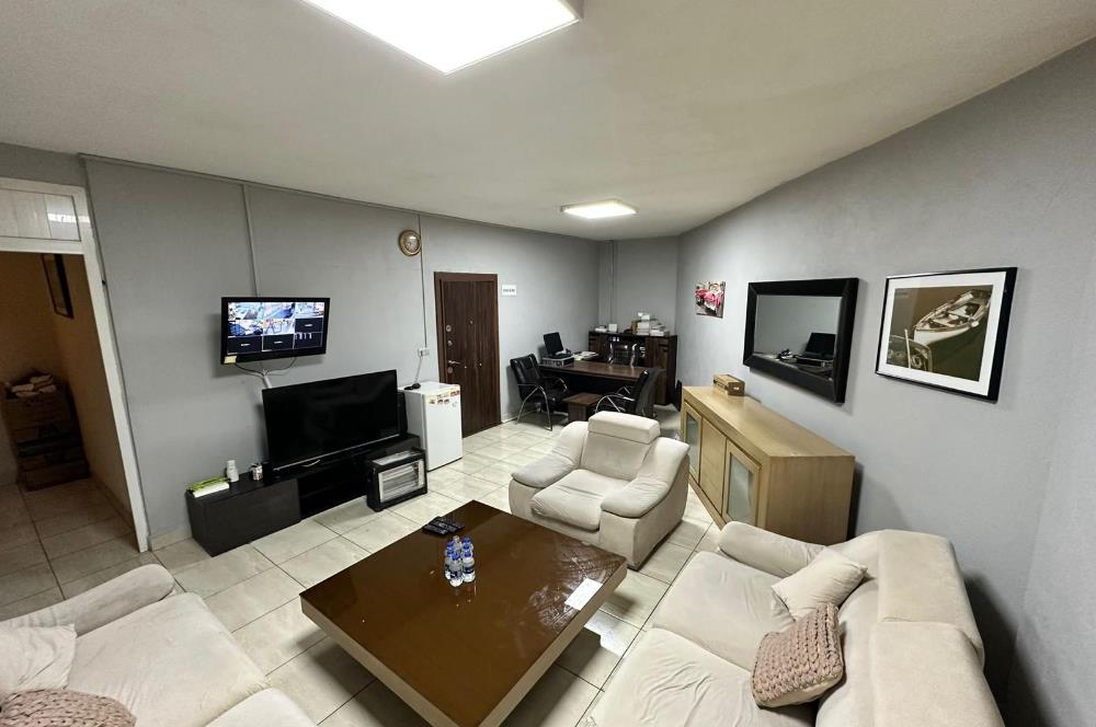 KARTAL KARLIKTEPE MAHALLESİ'NDE KULLANIŞLI 120m2 SATILIK DÜKKAN