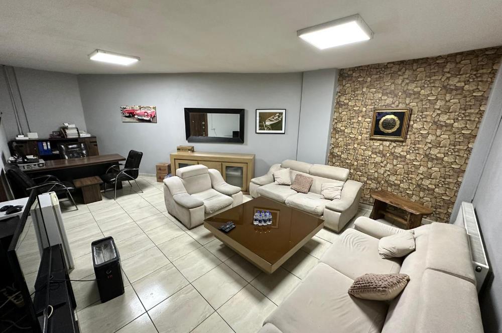 KARTAL KARLIKTEPE MAHALLESİ'NDE KULLANIŞLI 120m2 SATILIK DÜKKAN