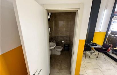 KARTAL KARLIKTEPE MAHALLESİ'NDE KULLANIŞLI 120m2 SATILIK DÜKKAN