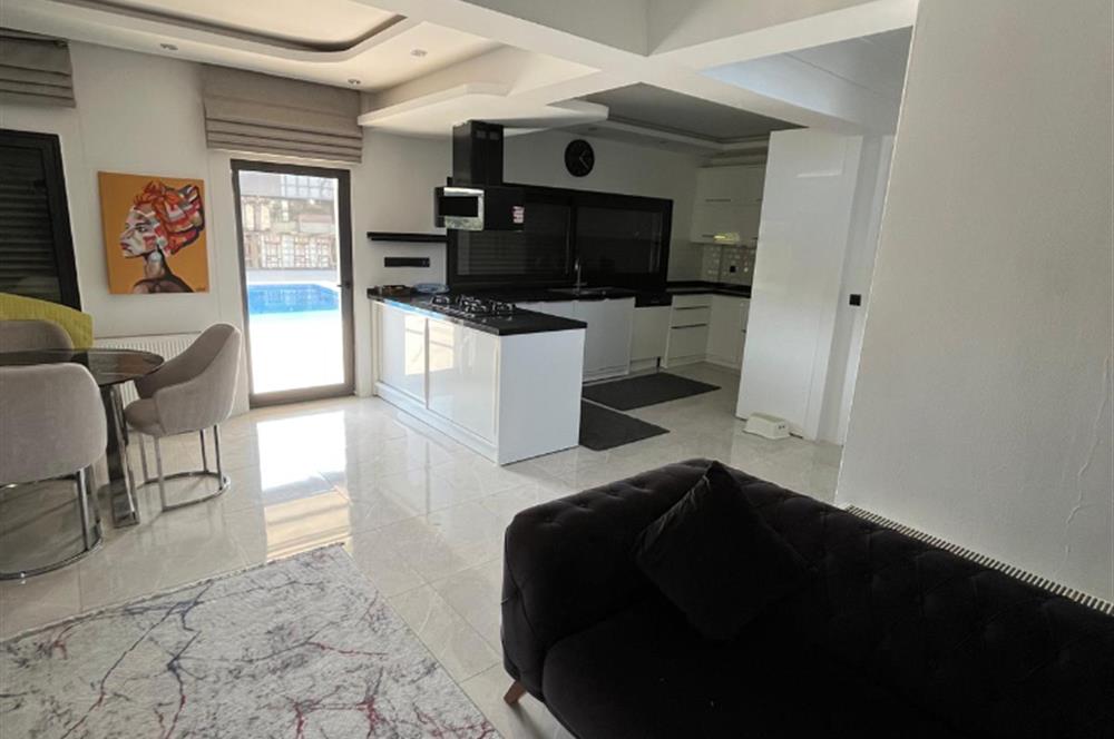 Ahmetbeyli'de Doğanın Kalbinde Mandalina Kokulu Lüks Villa