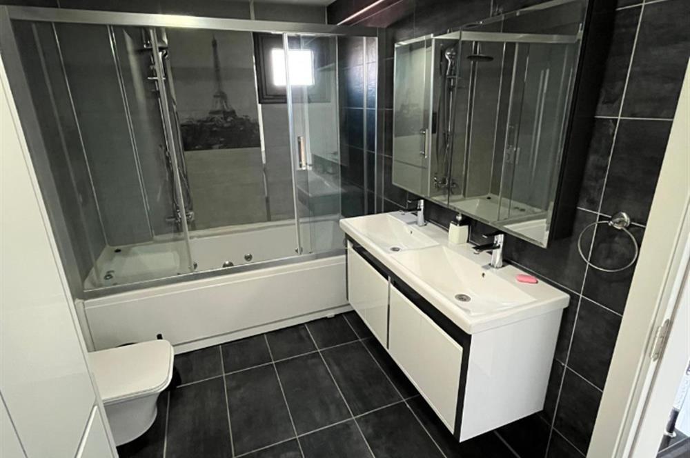 Ahmetbeyli'de Doğanın Kalbinde Mandalina Kokulu Lüks Villa