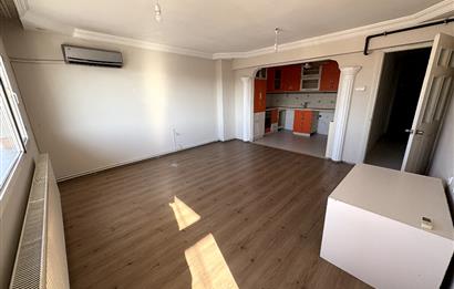 BORNOVA EGE ÜNİVERSİTESİ KARŞISI BAKIMLI KİRALIK 3+1 DAİRE