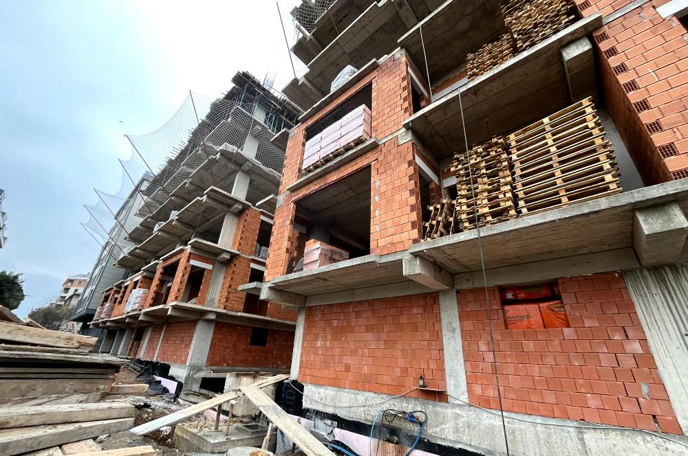 PENDİK BURNU'NDA DENİZ-ADALAR MANZARALI SIFIR 3 + 1 