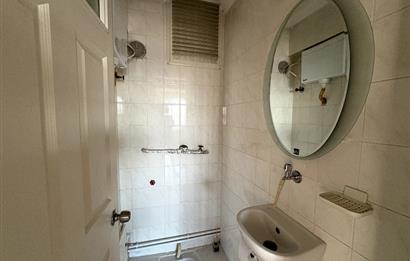 BORNOVA EGE ÜNİVERSİTESİ KARŞISI BAKIMLI KİRALIK 3+1 DAİRE