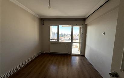BORNOVA EGE ÜNİVERSİTESİ KARŞISI BAKIMLI KİRALIK 3+1 DAİRE