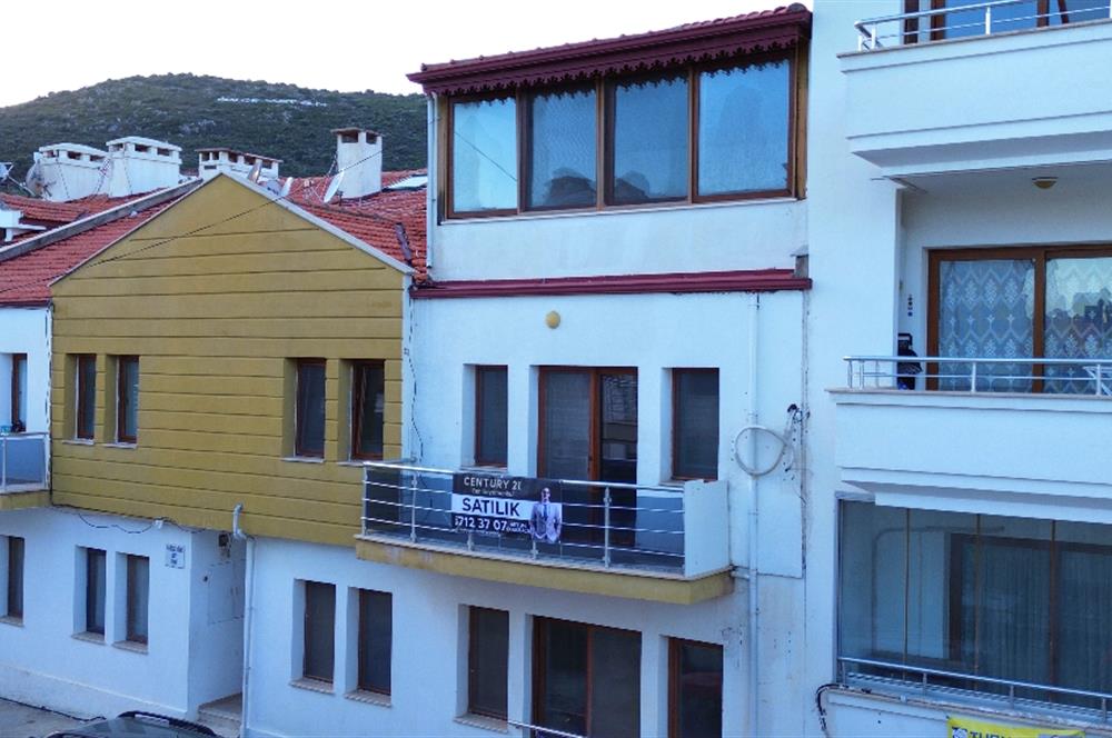 Datça Merkez'de Satılık Ayrı Mutfaklı 3+1 Ferah Dubleks Daire