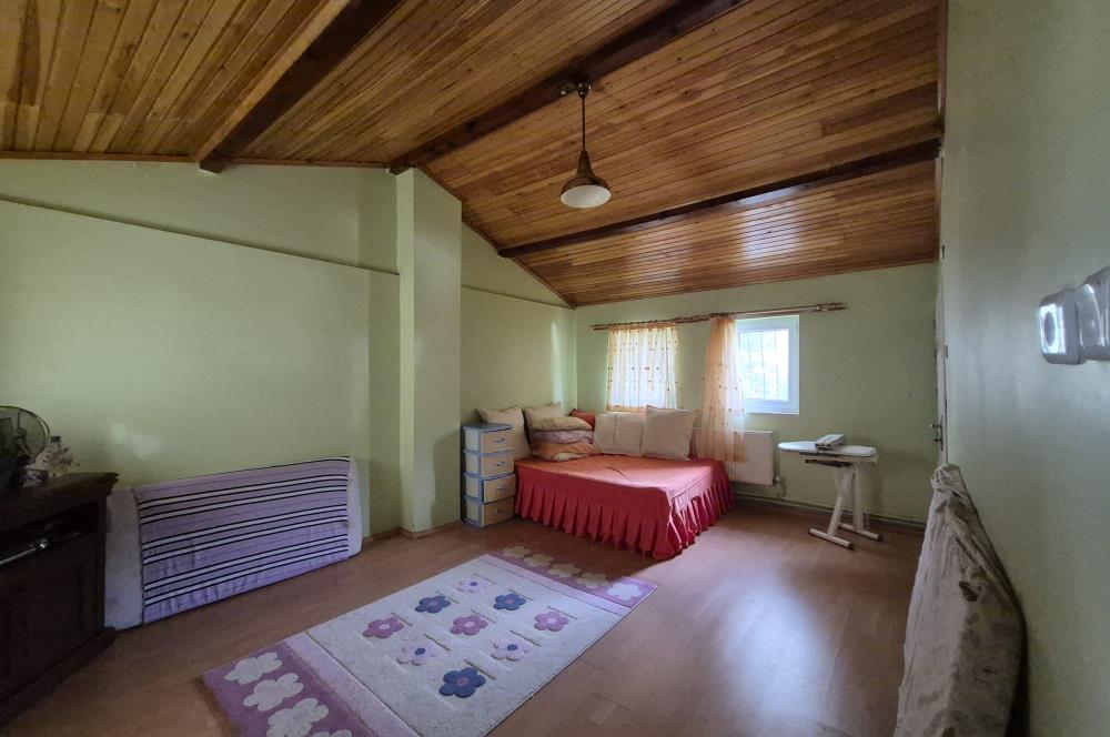 C21 Cius; Denize Kenarı 580 m2 Bahçe İçerisinde Müstakil Ev-Kapaklı