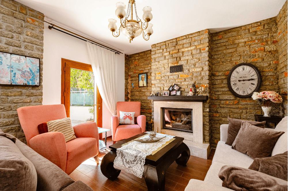 Bodrum Kumbahçe Satılık 5+1 Müstakil Yarı Taş Villa ve 2+1 Daire