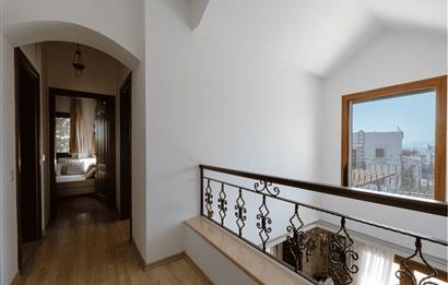 Bodrum Kumbahçe Satılık 5+1 Müstakil Yarı Taş Villa ve 2+1 Daire