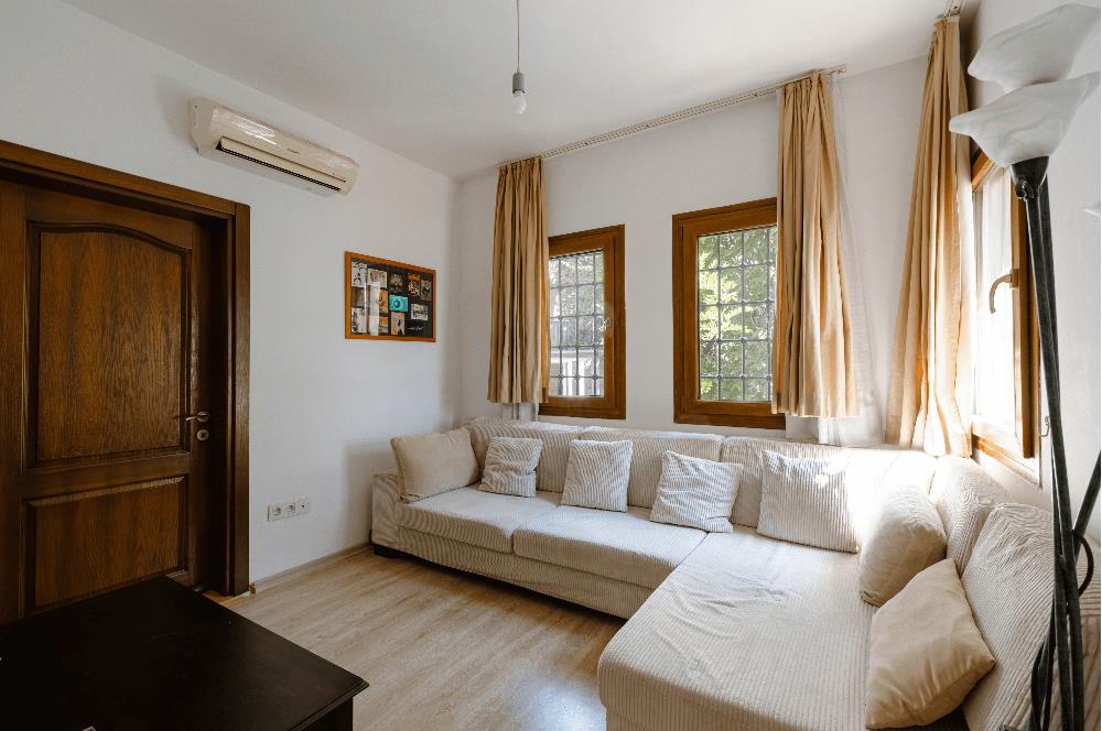 Bodrum Kumbahçe Satılık 5+1 Müstakil Yarı Taş Villa ve 2+1 Daire