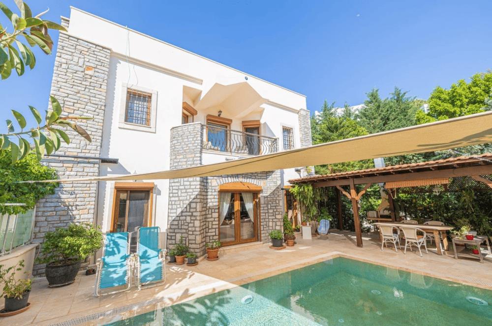 Bodrum Kumbahçe Satılık 5+1 Müstakil Yarı Taş Villa ve 2+1 Daire