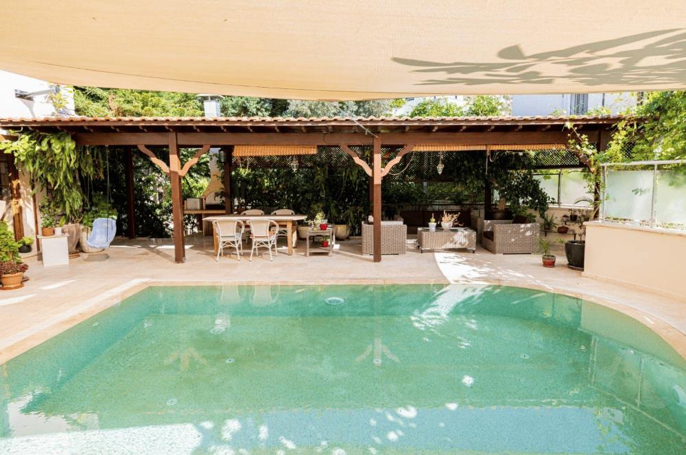 Bodrum Kumbahçe Satılık 5+1 Müstakil Yarı Taş Villa ve 2+1 Daire