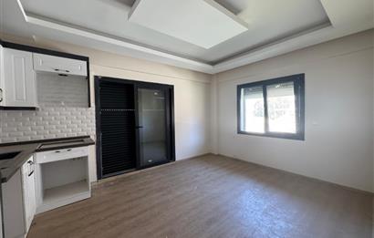 Foça Bağarası'nda Site İçerisinde Bahçe Katı 2+1 Kiralık Daire