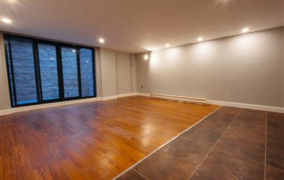 Torba'da Müstakil Havuzlu Denize Yürüme Mesafesinde Lüks Villa