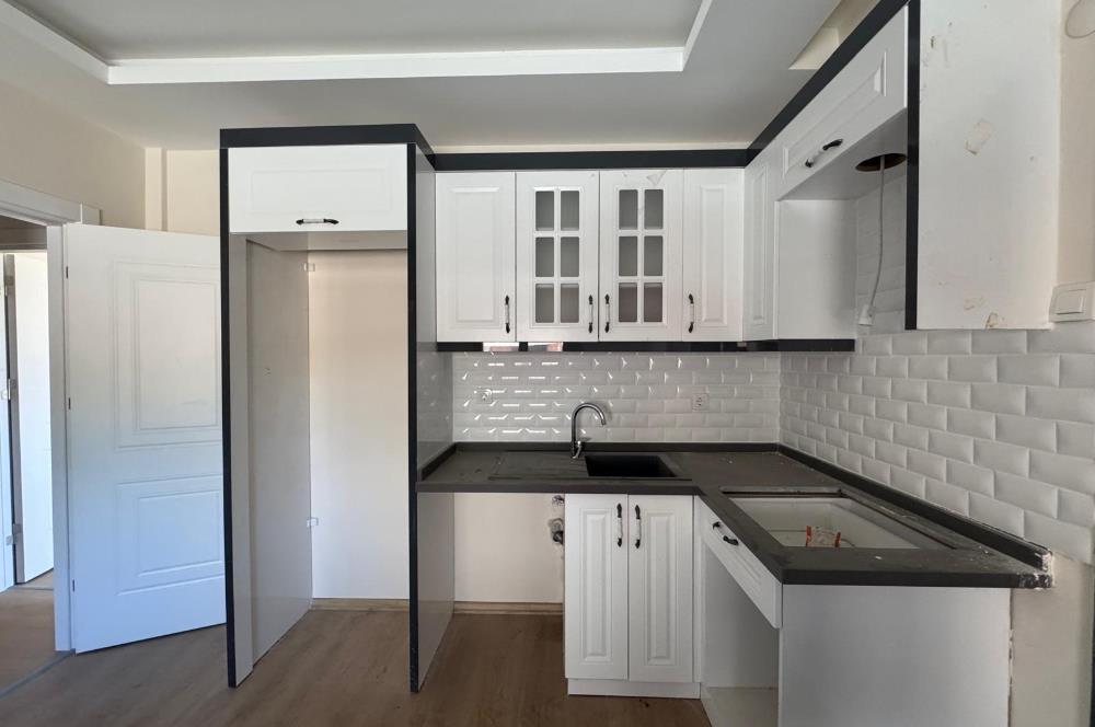 Foça Bağarası'nda Site İçerisinde Bahçe Katı 2+1 Kiralık Daire