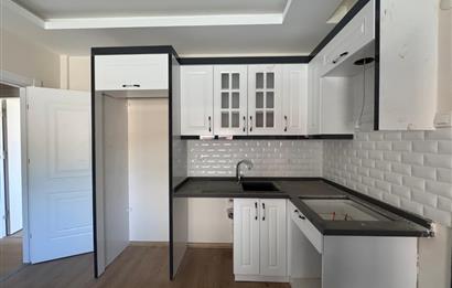 Foça Bağarası'nda Site İçerisinde Bahçe Katı 2+1 Kiralık Daire