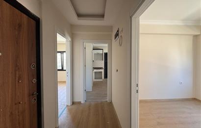 Foça Bağarası'nda Site İçerisinde Bahçe Katı 2+1 Kiralık Daire