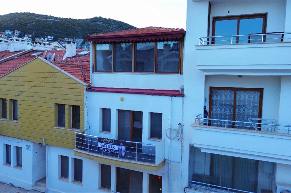 Datça Merkez'de Satılık Ayrı Mutfaklı 3+1 Ferah Dubleks Daire