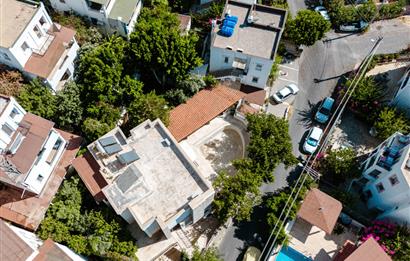 Bodrum Kumbahçe Satılık 5+1 Müstakil Yarı Taş Villa ve 2+1 Daire