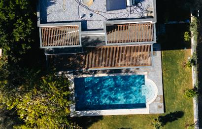 Torba'da Müstakil Havuzlu Denize Yürüme Mesafesinde Lüks Villa